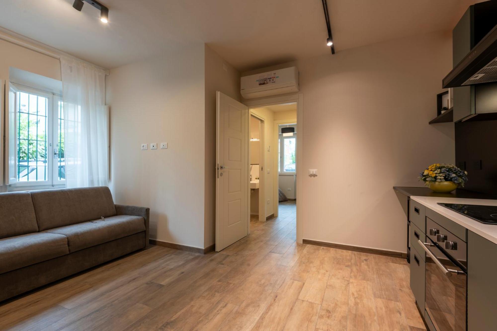 Iarsera Rooms And Apartment Lucca Eksteriør bilde
